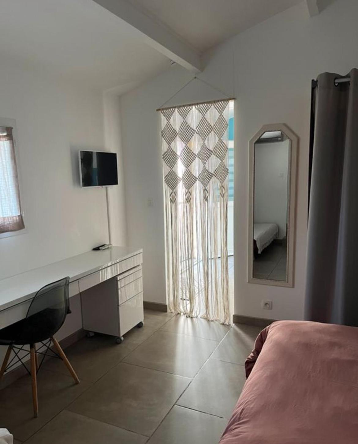 « La Parenthese » Gite En Camargue Arles Ngoại thất bức ảnh
